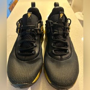 Unisex Project Rock 5 Black Adam Training Shoes, Size M11.5/W13, Black/Gold